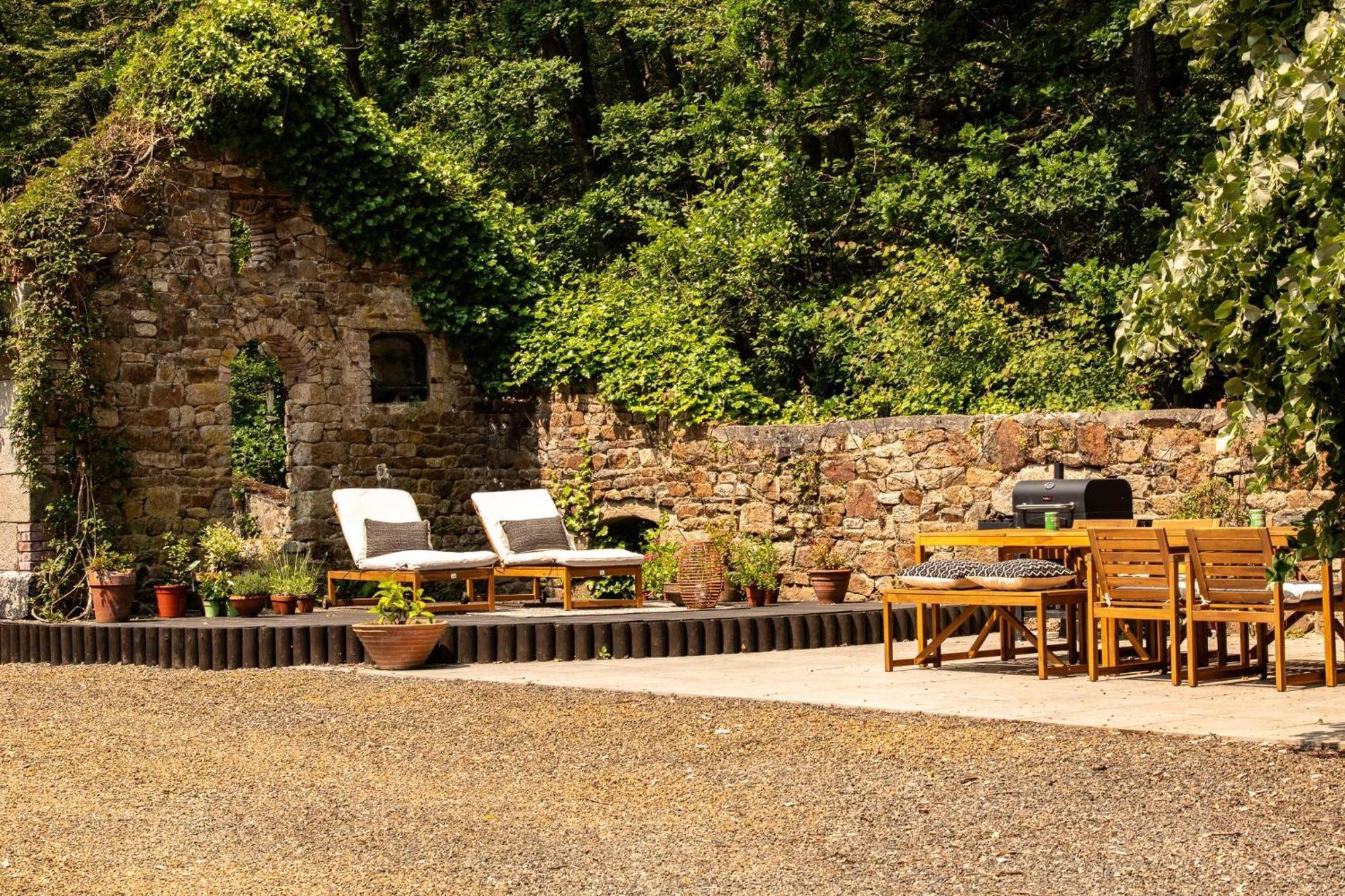 Beautiful, Historic Manoir In Semi-Rural Setting Villa วีร์ ภายนอก รูปภาพ